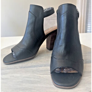 Seychelles Black Leather Peep Toe Slingback Booties Womens Size 8 Block Heel
